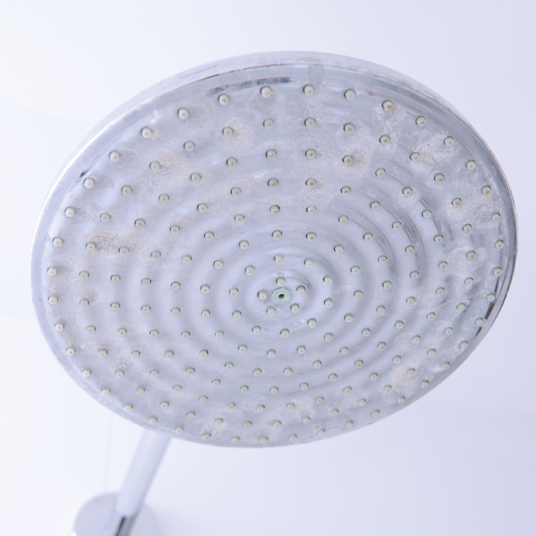 קצף מסיר אבנית HG דגם 42124/3 בנפח 650 מ"ל עם מתז קצף מדויק