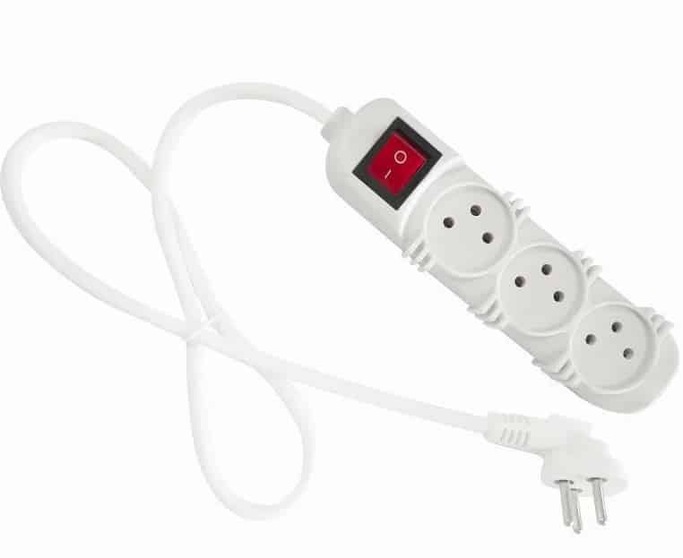 רב שקע 3 יציאות עם מפסק – כבל 1 מטר | NISKO